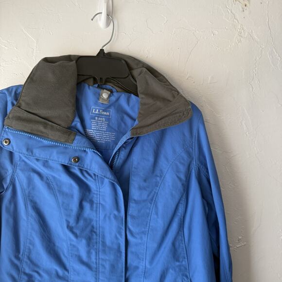 LL Bean Jacket Womens Small Blue Hooded Nylon Lightweight Rain Windbreaker Coat - Picture 2 of 10